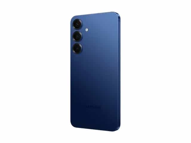 a back of a cell phone